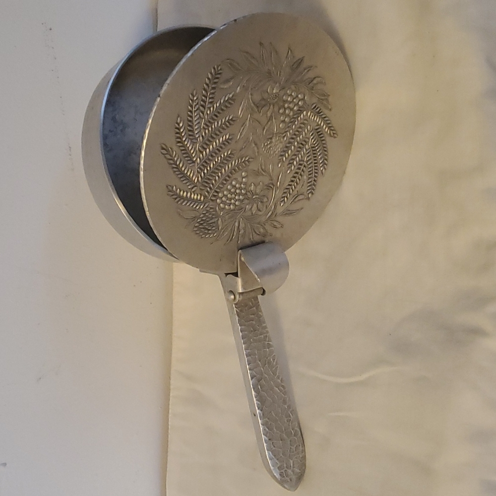 Vintage CANTERBURY ARTS J. Hattrick Hammered Aluminum SILENT BUTLER